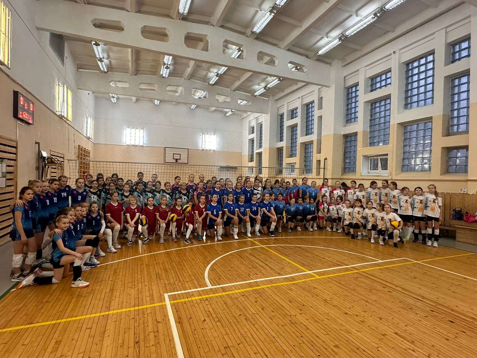 с 28.11 по 01.12.2024 г. в г. Санкт-Петербурге прошел турнир девушек 2013-2014 г.р. «Зимние встречи-2024» по волейболу. 